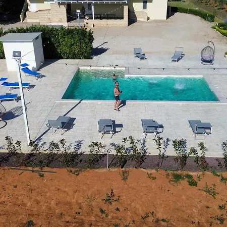 Ecovilla Con Piscina Privata - Apulia